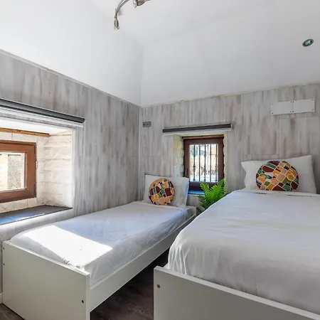 Pepe Paz Y Encanto Natural * Villaran (Burgos)